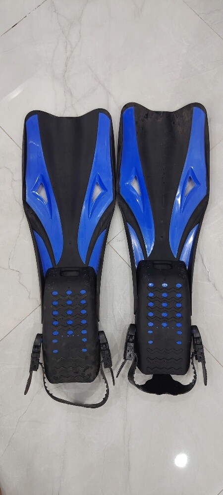 Swim  Fins / Flippers - 2