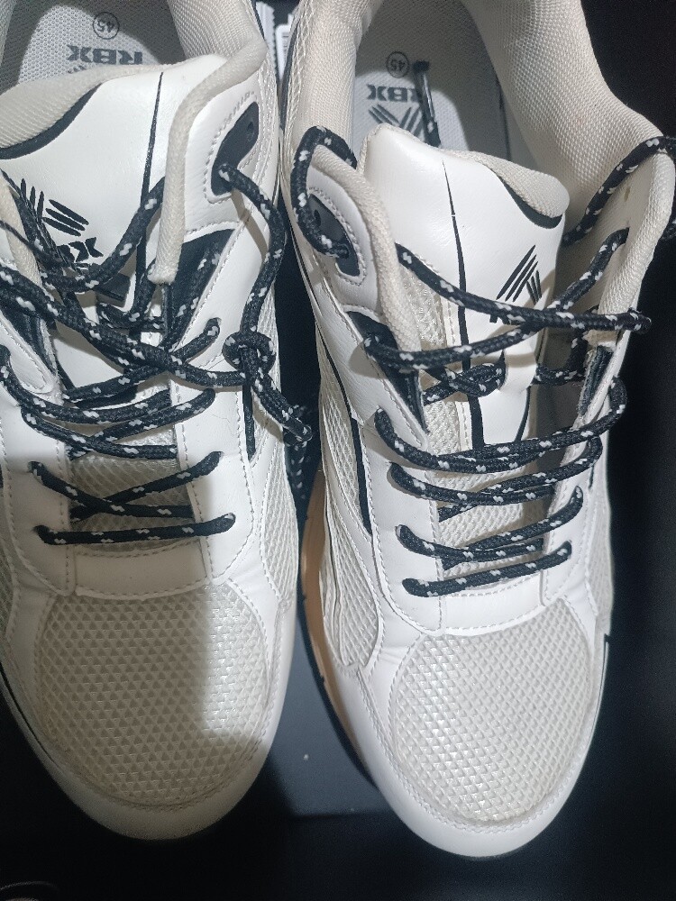 shoe almost new - 1