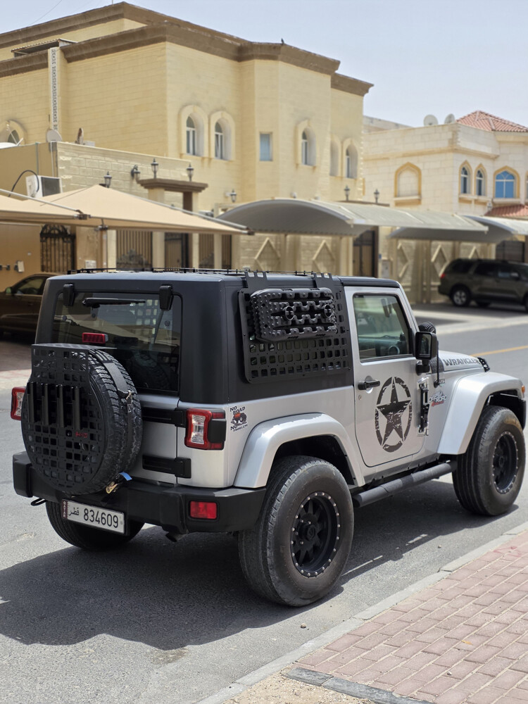 jeep Wrangler Sahara  - 4