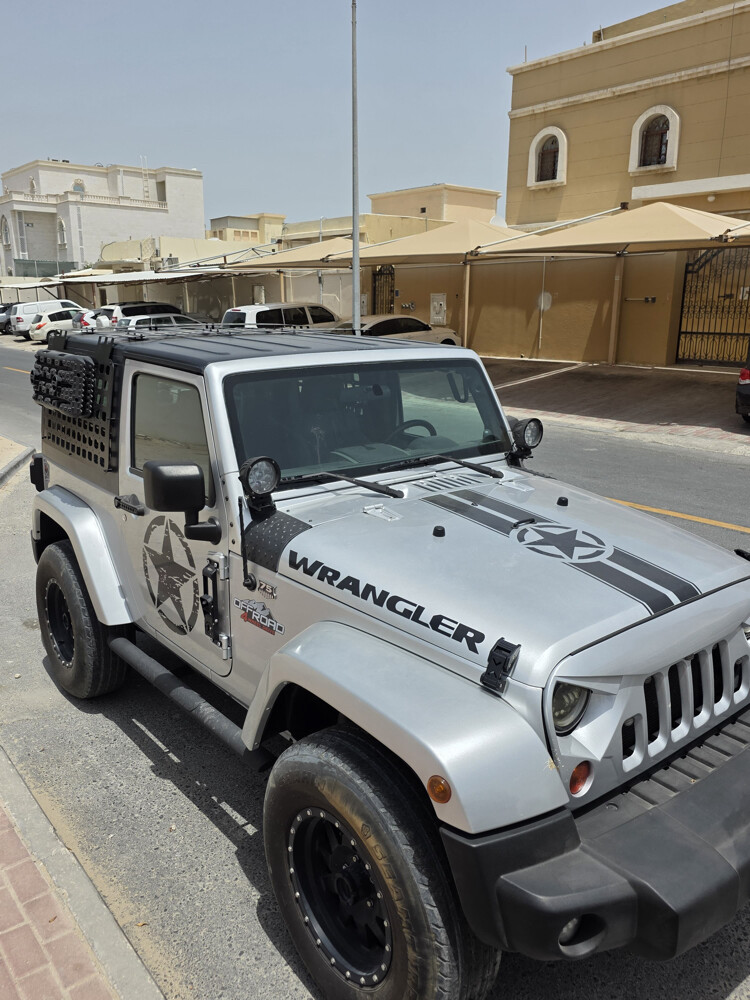 jeep Wrangler Sahara  - 6