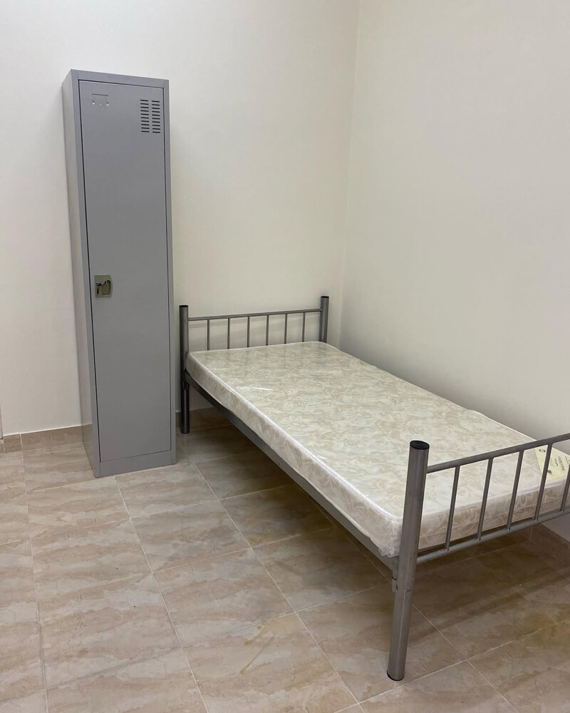 Single Metal White and Black Bed - 4