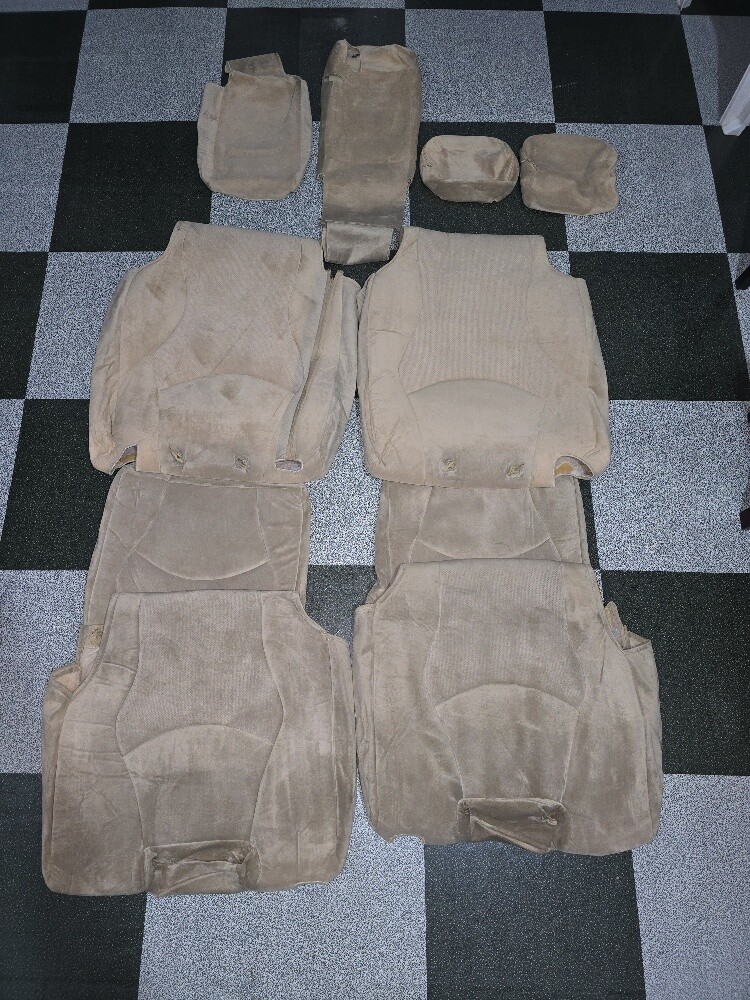 Toyota prado seats cover available - 2