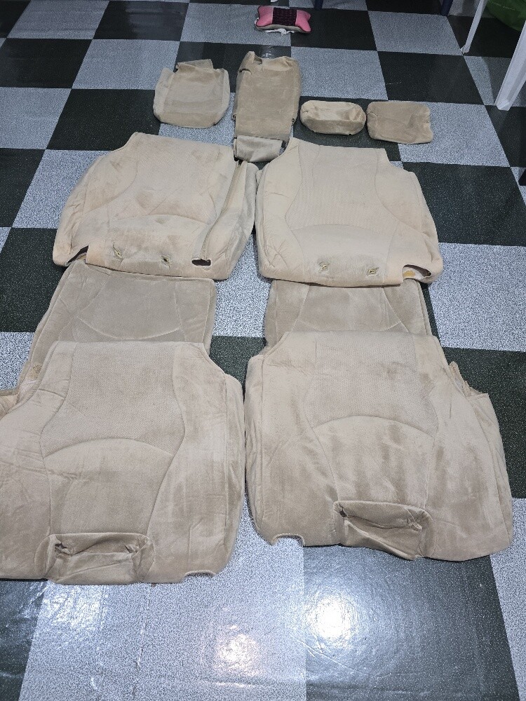 Toyota prado seats cover available - 3