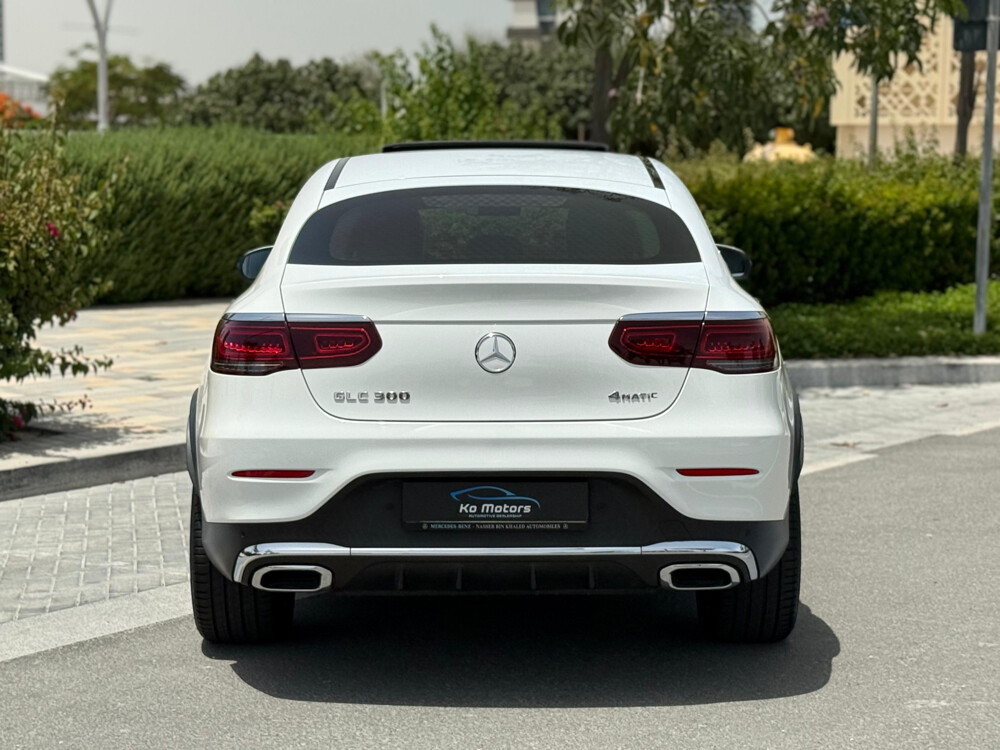 GLC 300 2020 - 6