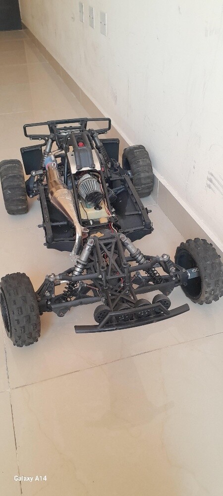 hpi baja 5SC, 32cc - 1