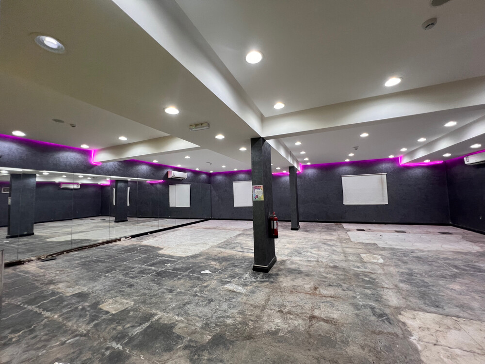 commercial Villa for rent - 6