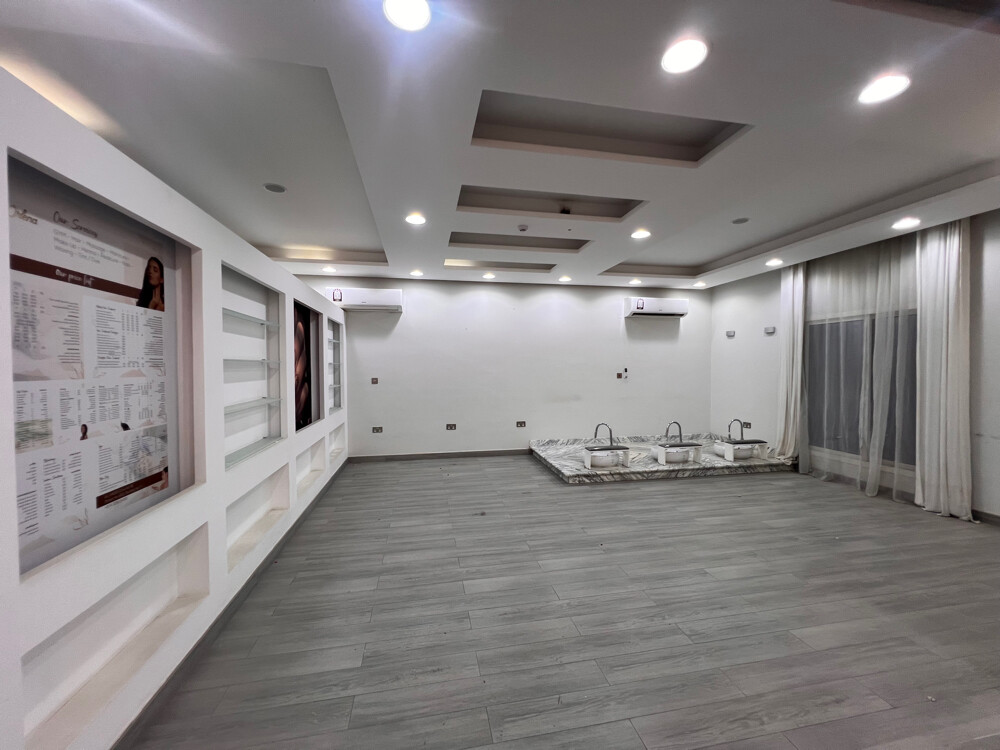 commercial Villa for rent - 7