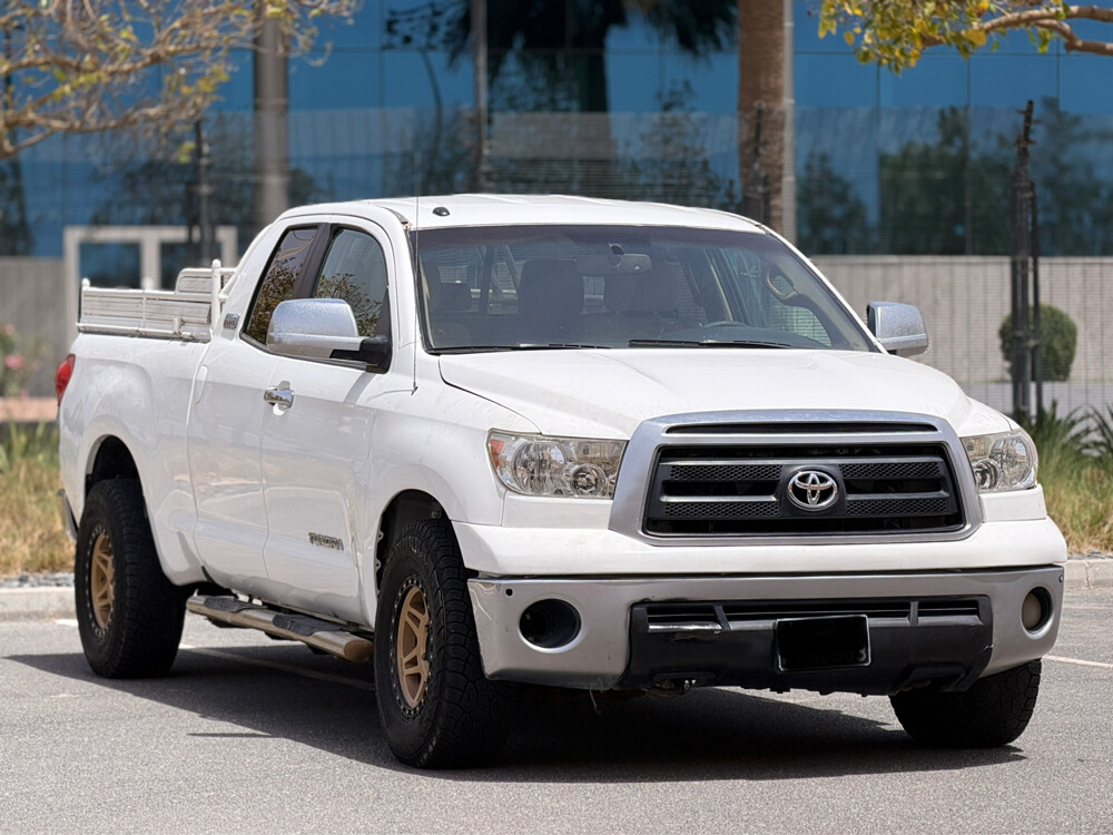 Toyota Tundra  - 3
