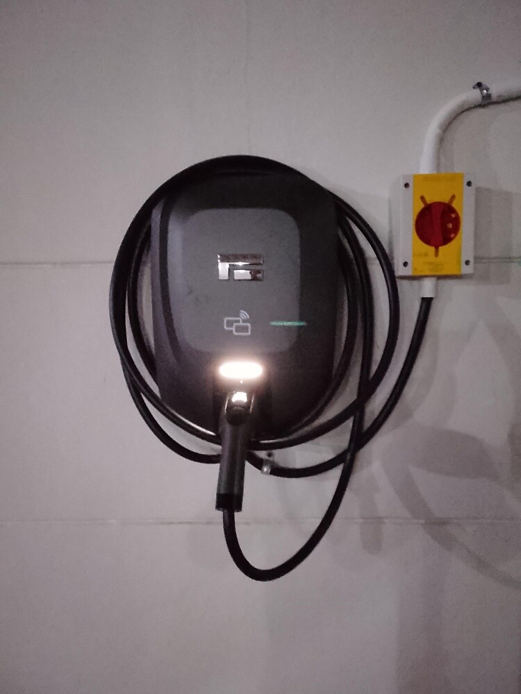 byd rox tesla charge installation - 5
