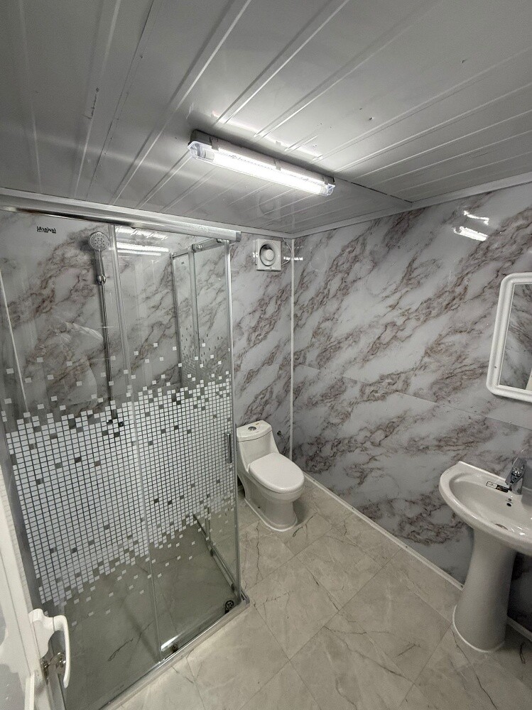 Caravans kitchin Toilet - 2