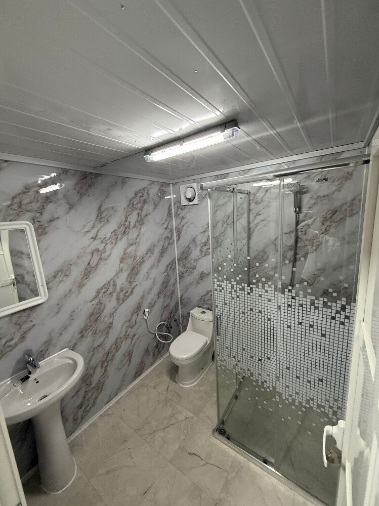 Caravans kitchin Toilet - 3
