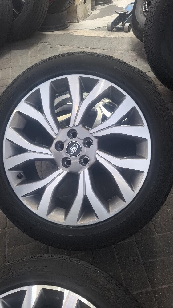 Range Rover rim size 21" - 4