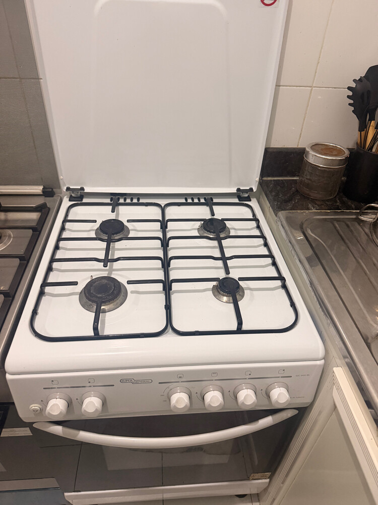 Gas stove for sale - 1