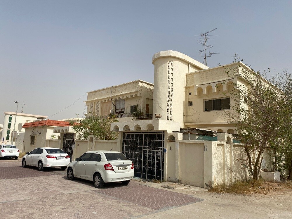 للبيع فيلا استثمارية مدينة خليفه - 3