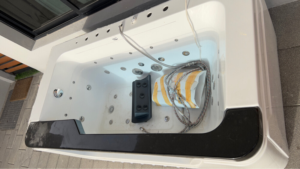 Jacuzzi for sale - 4
