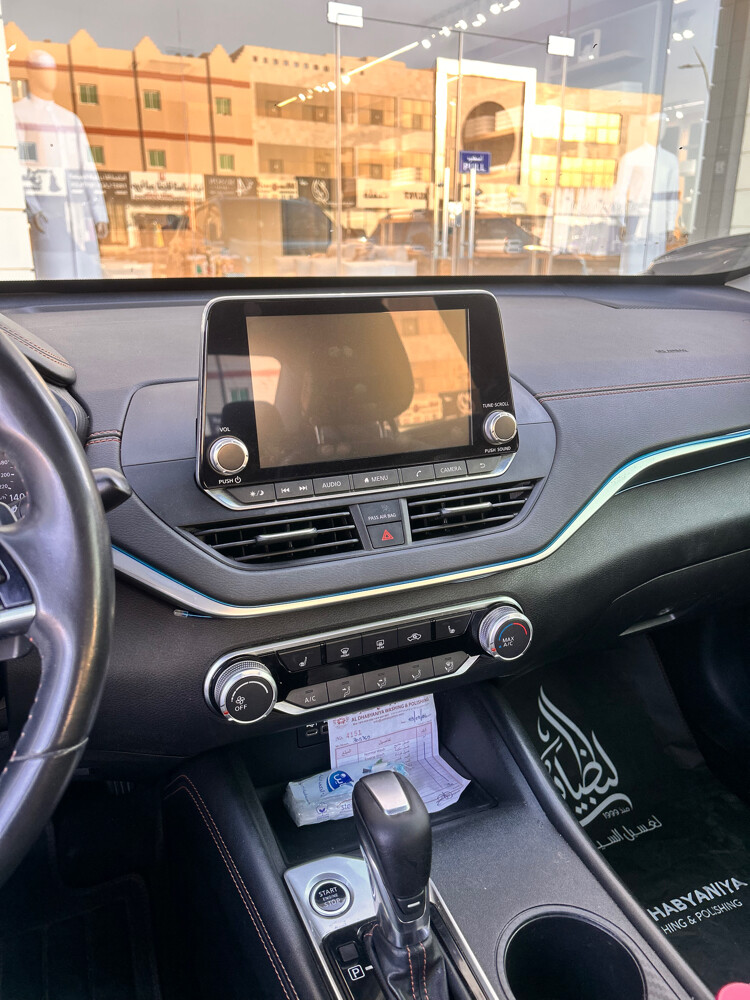 Nissan Altima SRModel 2020 - 5