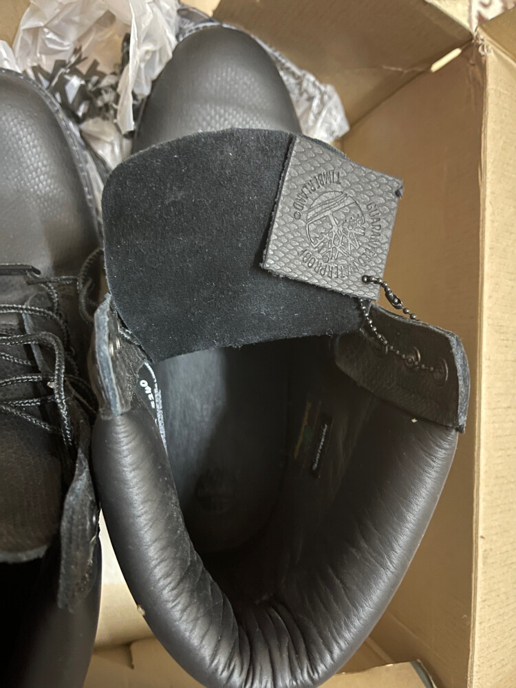 Two pairs of brand new, unused shoes for sale. No warranty. Price: 570 Qatari Riyals. Serious buyers please contact. - 4