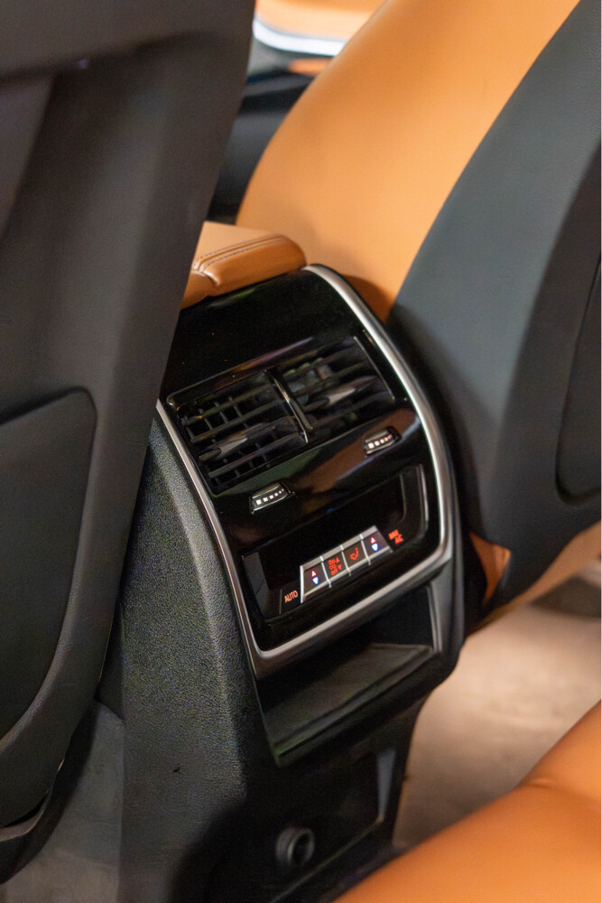BMW X5 4.0i 2019 - 14