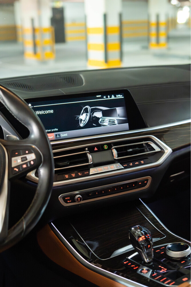 BMW X5 4.0i 2019 - 13