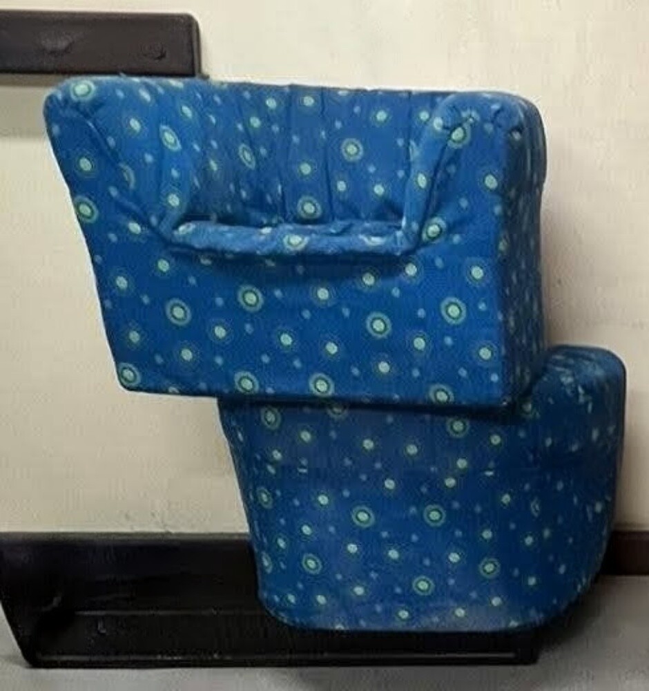 3 seater 6 pic - 1 seater -4 pic - 4