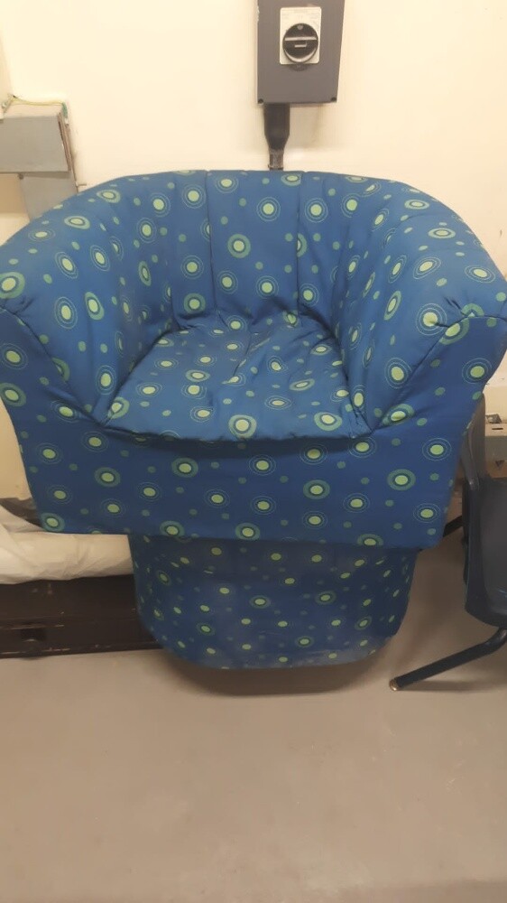 3 seater 6 pic - 1 seater -4 pic - 2