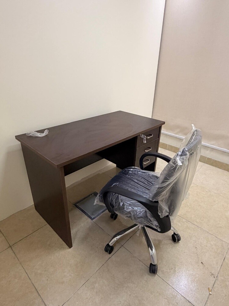Used office furniture sell - 2