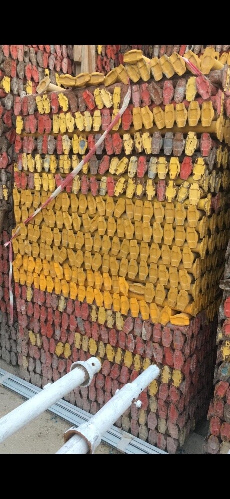 USED SCAFFOLDING MATERIALS - 1