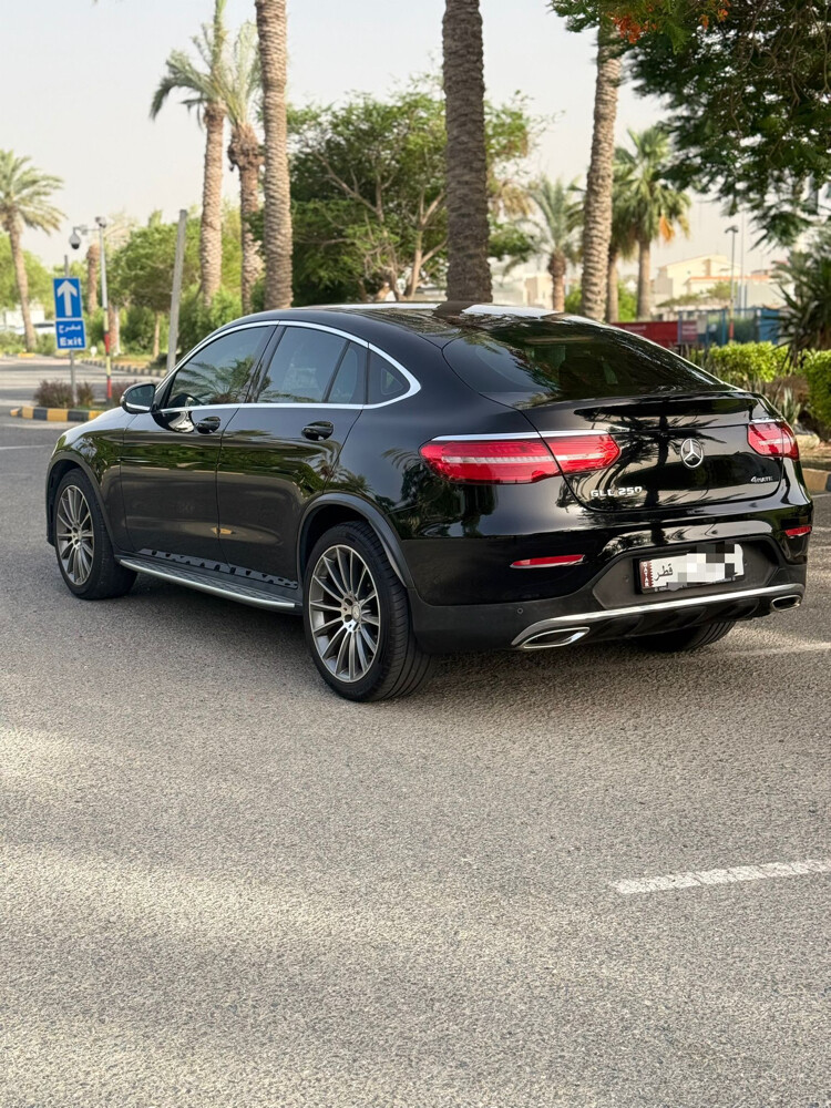 مرسيدس بنز جي ال سي 250 كوبيه  - 12