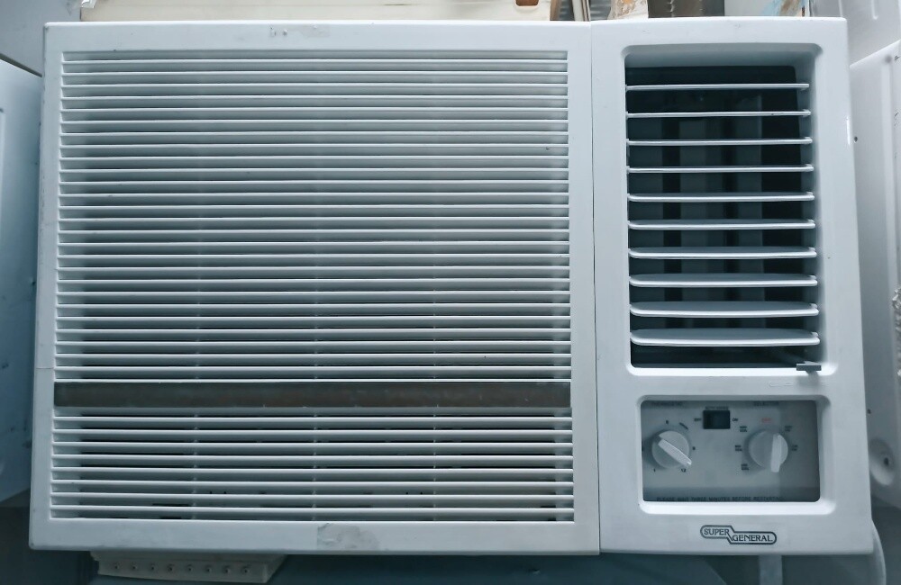 good air condition..77363741 - 3