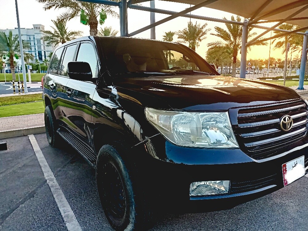 Well maintained clean land cruiser - 3