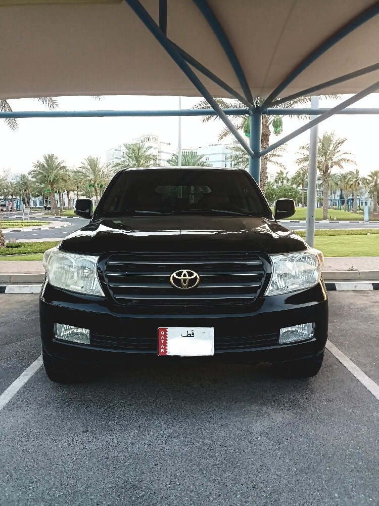 Well maintained clean land cruiser - 4