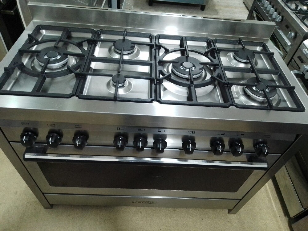 6 Burner Italian Stove Sale. - 6