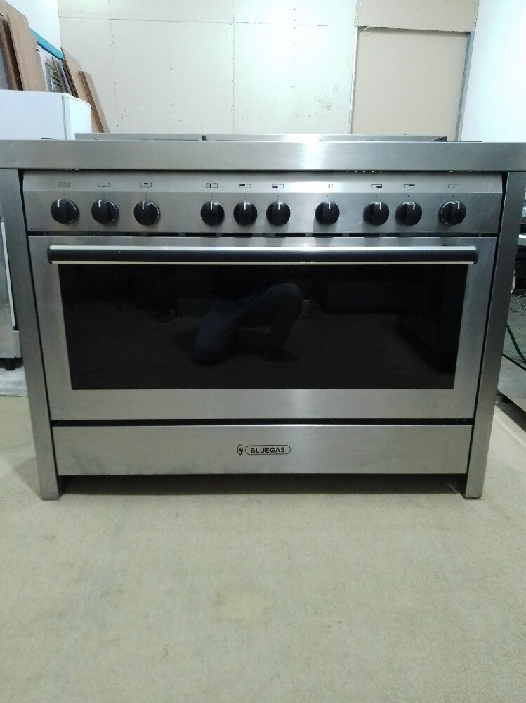 6 Burner Italian Stove Sale. - 8