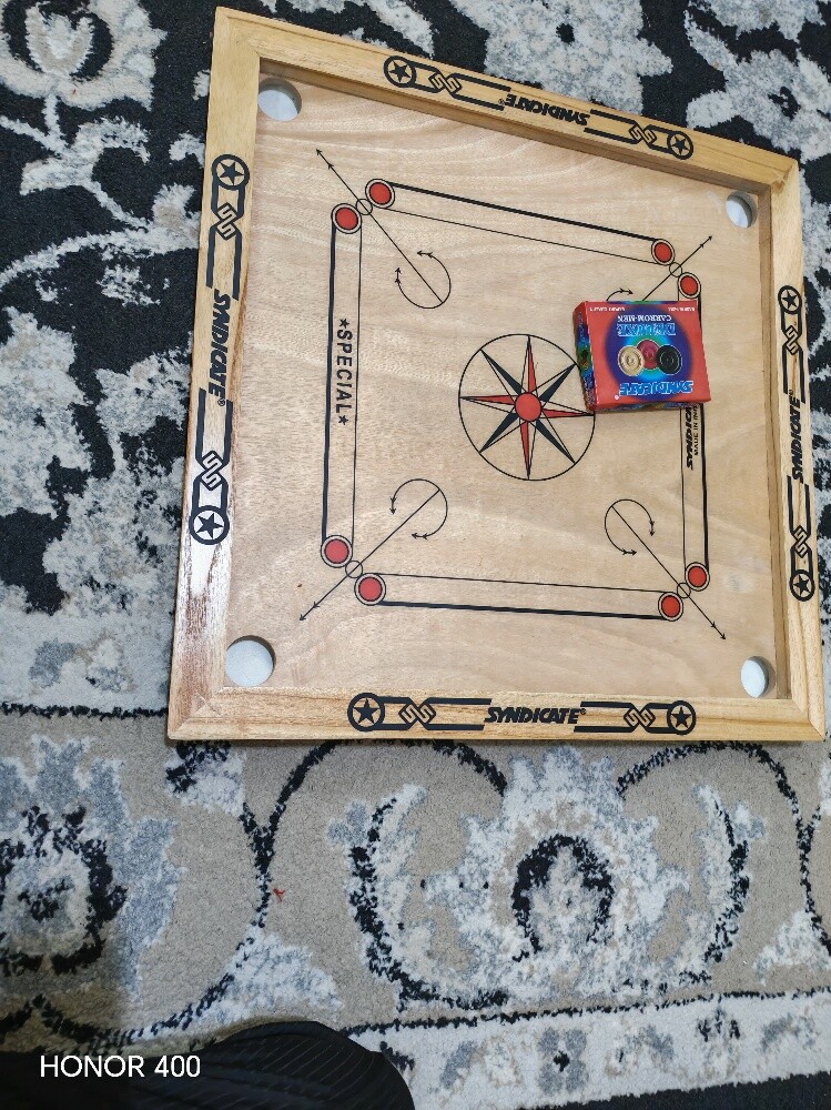 Syndicate  Carrom Board (24x24) - 2