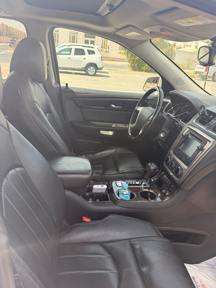 GMC Acadia Denali 2015 for Sale - 3