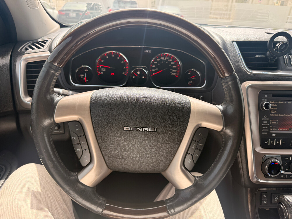 GMC Acadia Denali 2015 for Sale - 2