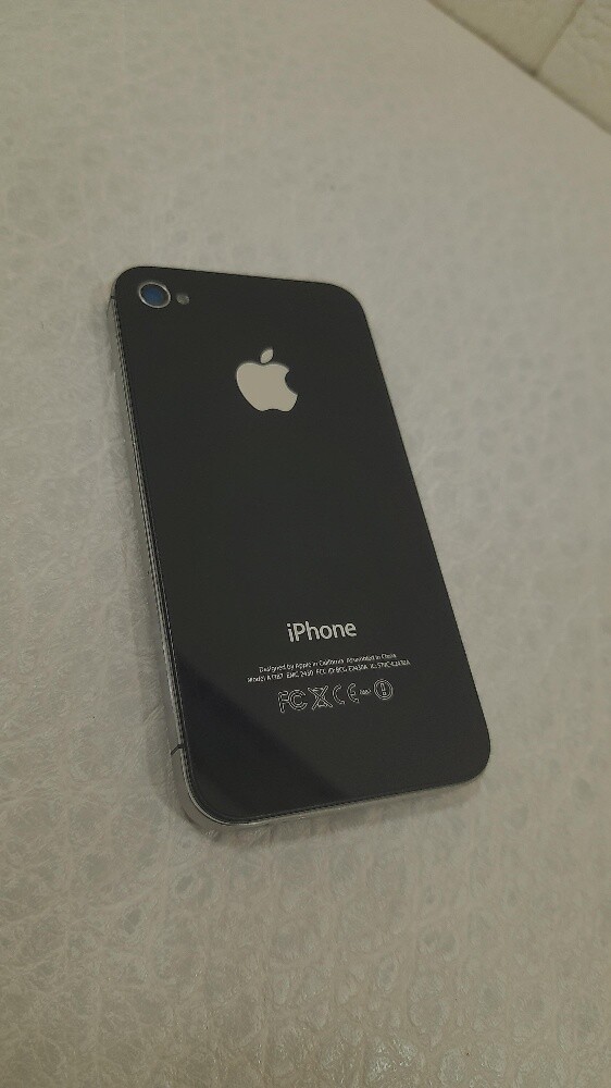 iPhone 4s with GTA Negotiable - 6