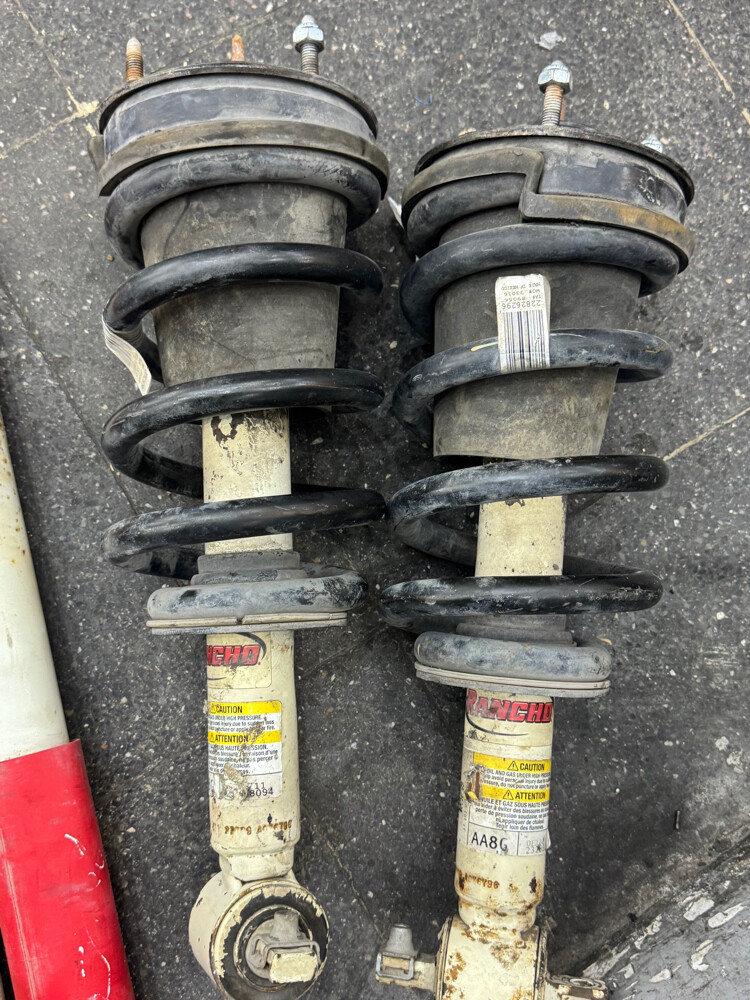 Shock Struts for GMC & Silveado  - 2