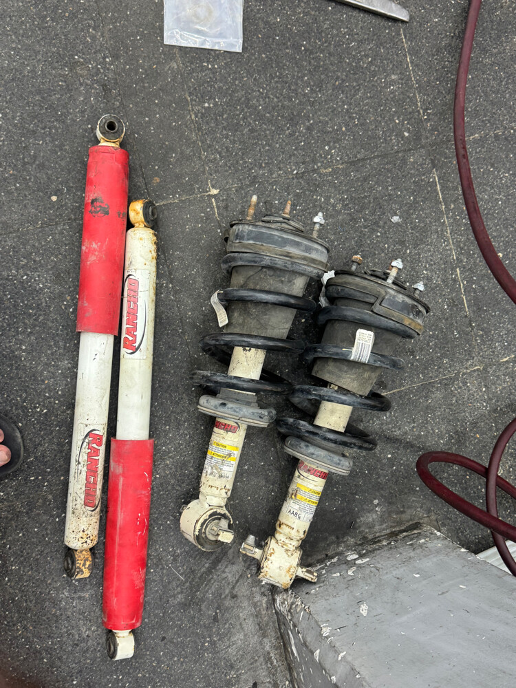 Shock Struts for GMC & Silveado  - 3