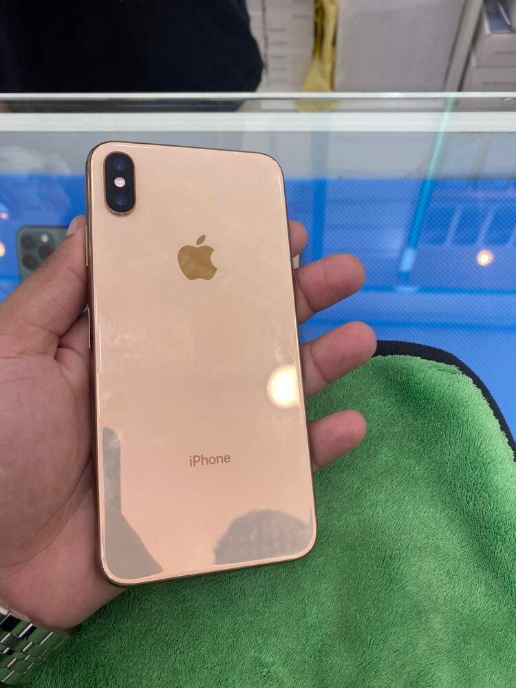 XS Max - 1
