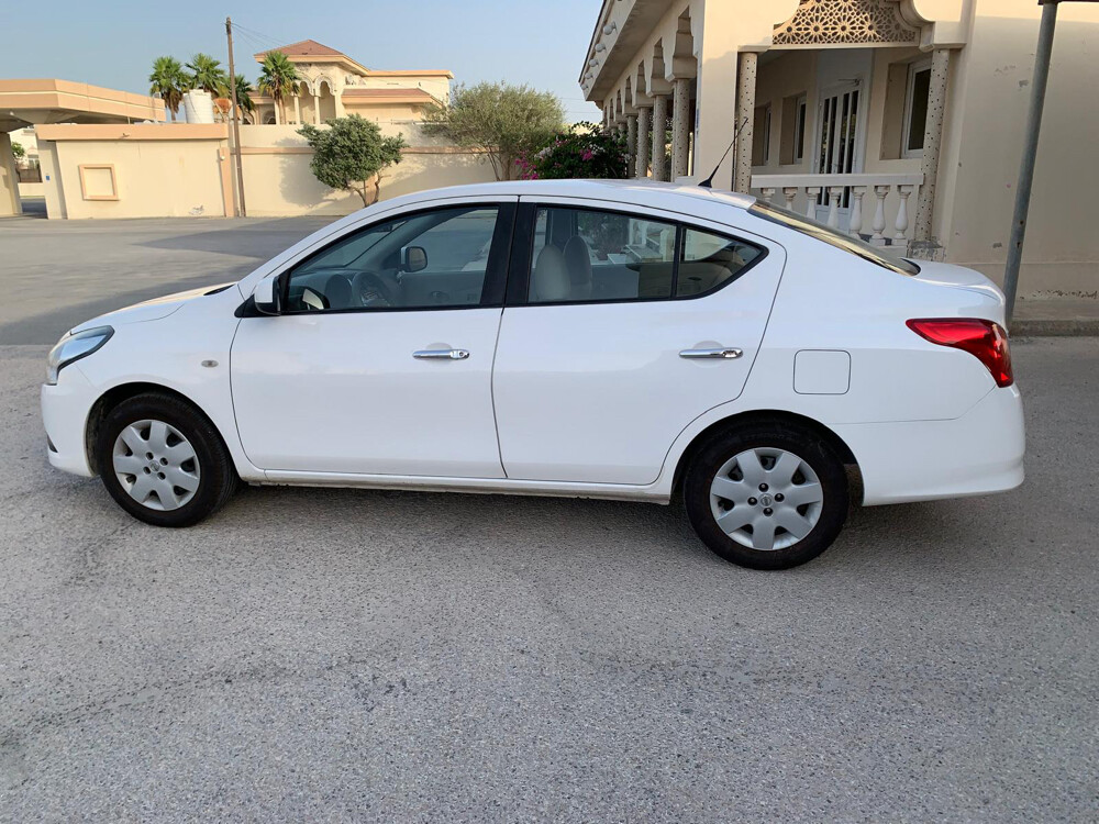 nissan sunny 2023 - 5