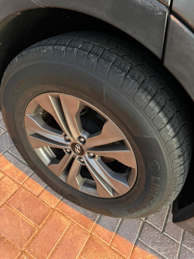 Hyundai SantaFe - 6