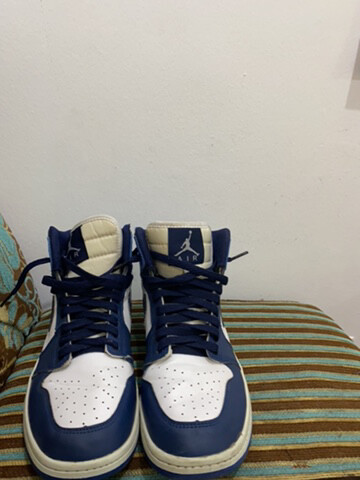 Nike - 2