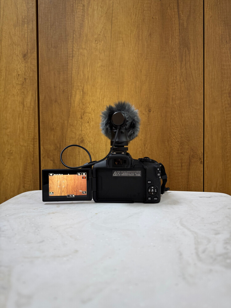 Canon EOS R50  - 3