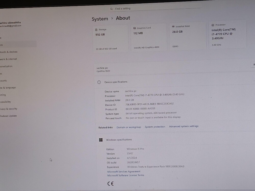 Desktop computer - 4