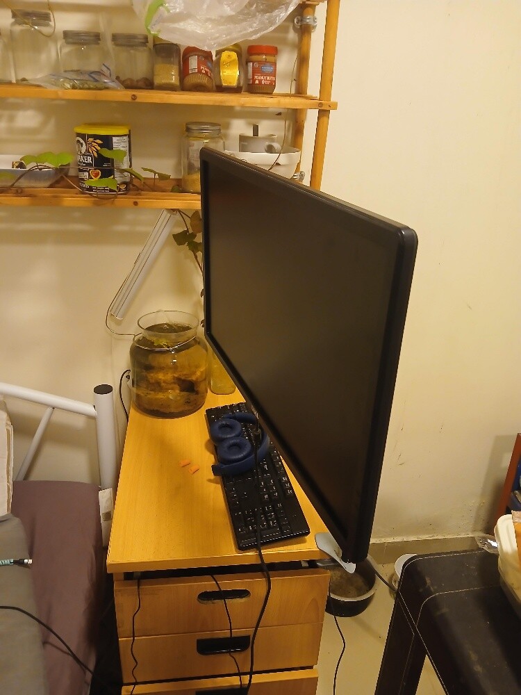 Desktop computer - 1