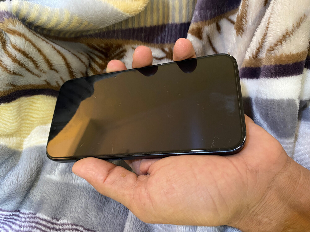 iPhone 16e 128gb - 2