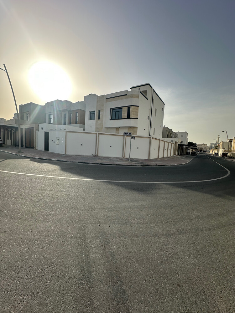 للبيع فيلًا راقية بالثمامة 520 - 1