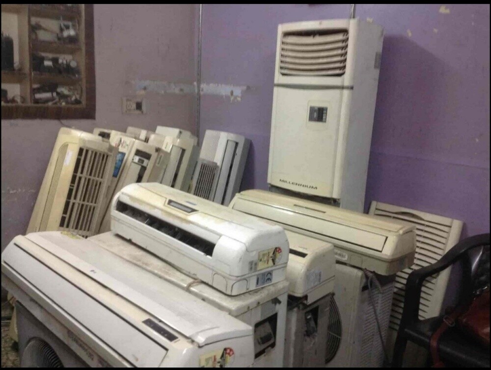 Buying used And damaged Ac, working - 1