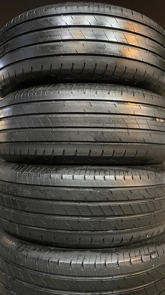 245/65/17 - 4